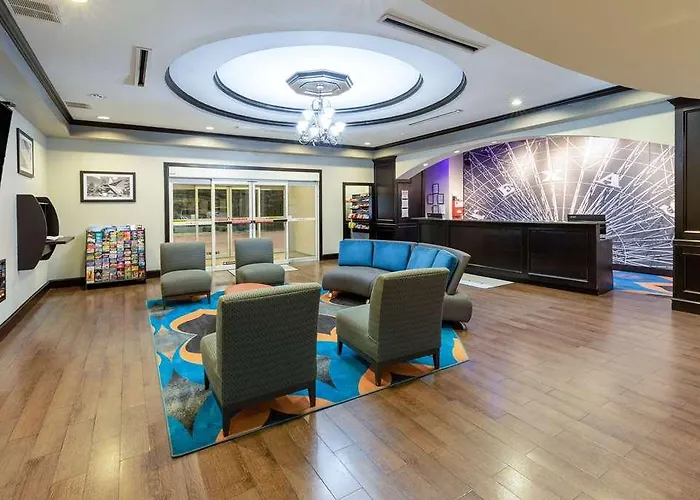La Quinta By Wyndham Worth - Worth Hotel