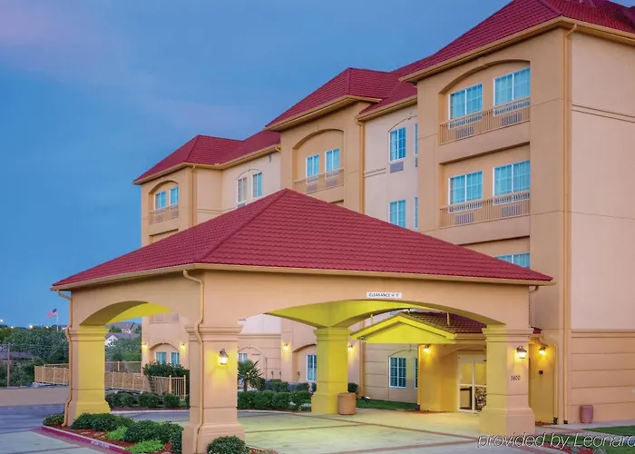 La Quinta By Wyndham Worth - Worth Hotel